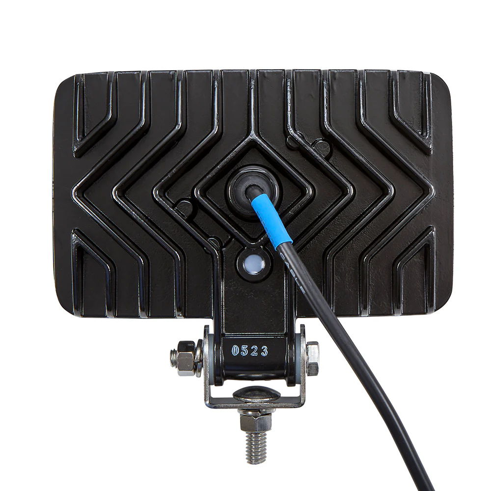 Maxxima LED Flood Light - Image 5