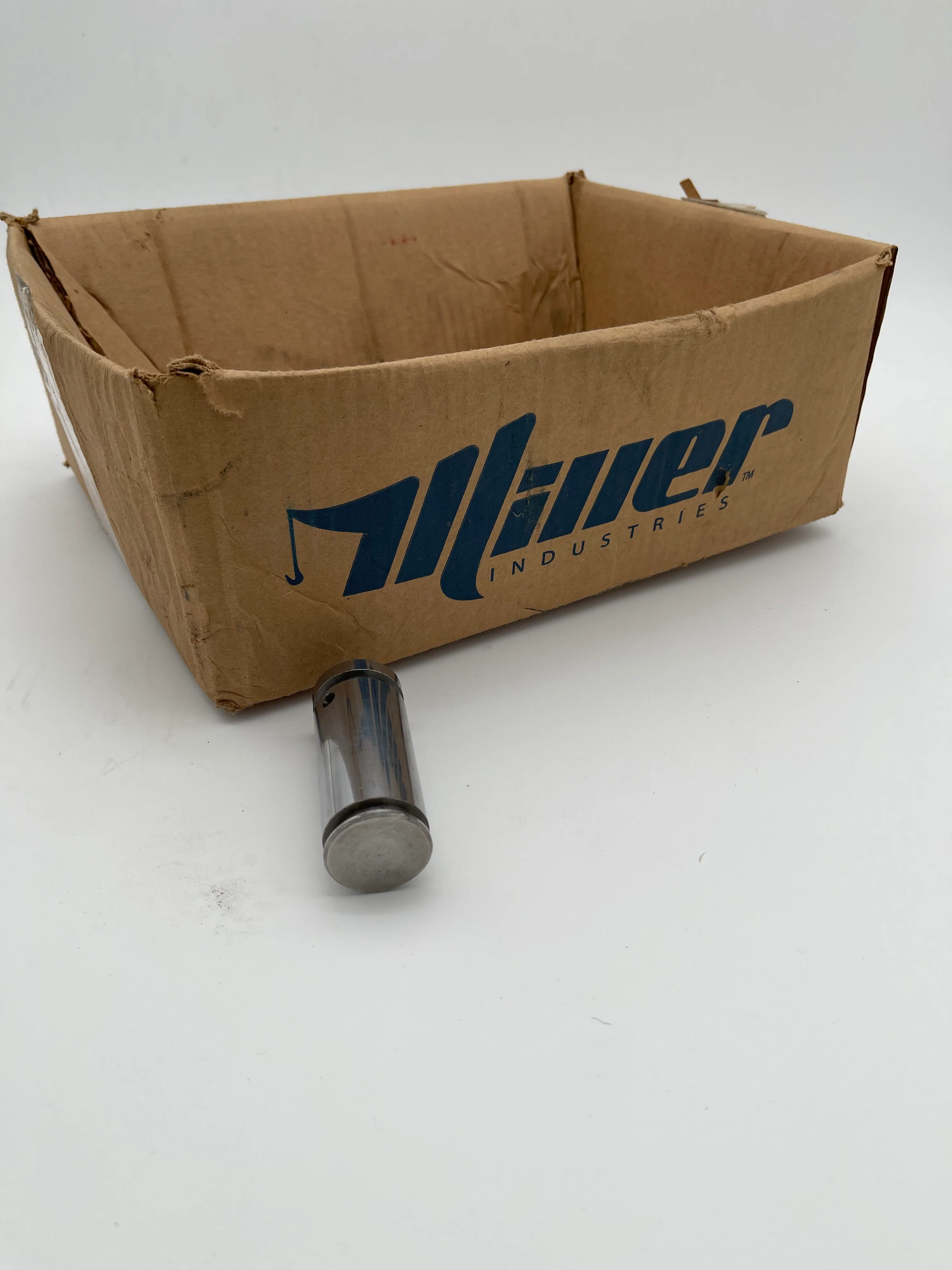 Miller Industries Vulcan Wheel Lift 3" Pivot Pin - Image 2
