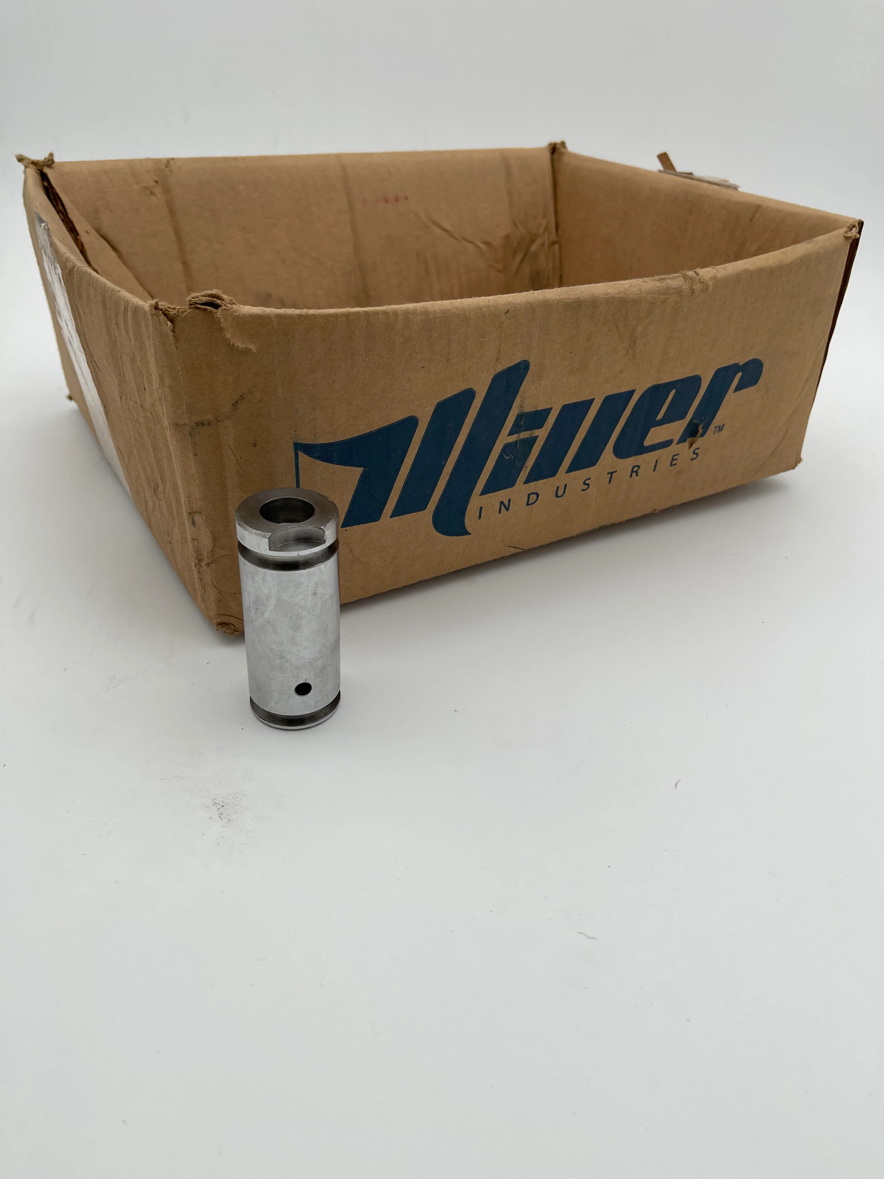 Miller Industries Vulcan Wheel Lift 3" Pivot Pin - Image 3